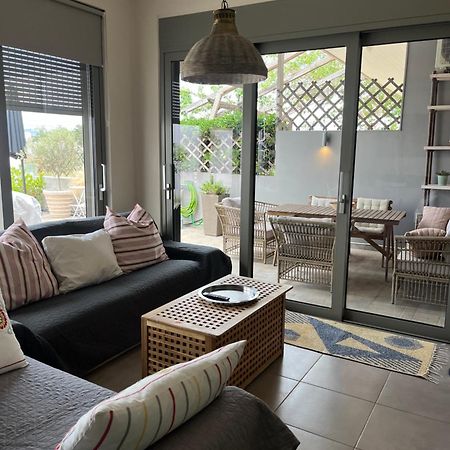 Comfy Kourouta Apartment & Suite Екстер'єр фото